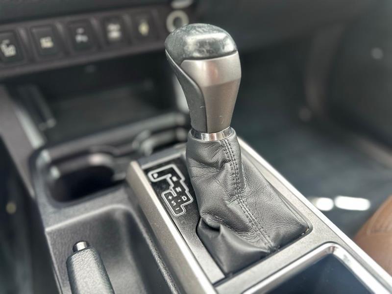 Toyota Tacoma Limited Double Cab V6 6AT 2WD 2017