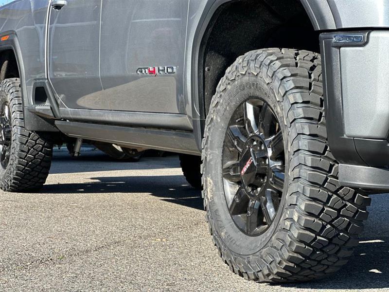 GMC Sierra 2500HD AT4 Crew Cab 4WD 2024