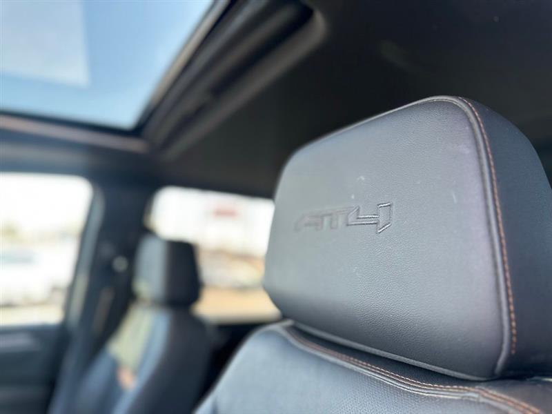 GMC Sierra 2500HD AT4 Crew Cab 4WD 2024