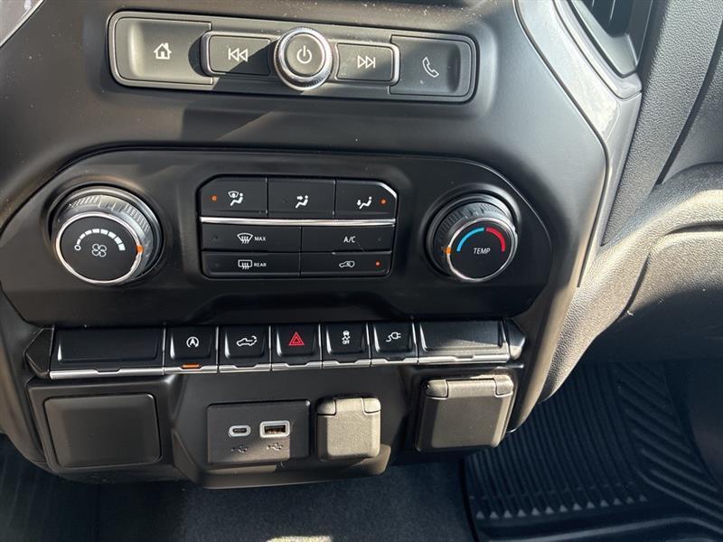 Chevrolet Silverado 1500 Custom Crew Cab Long Box 4WD 2021