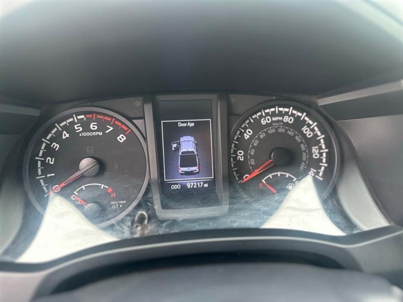 Toyota Tacoma SR5 Double Cab I4 2WD 2022