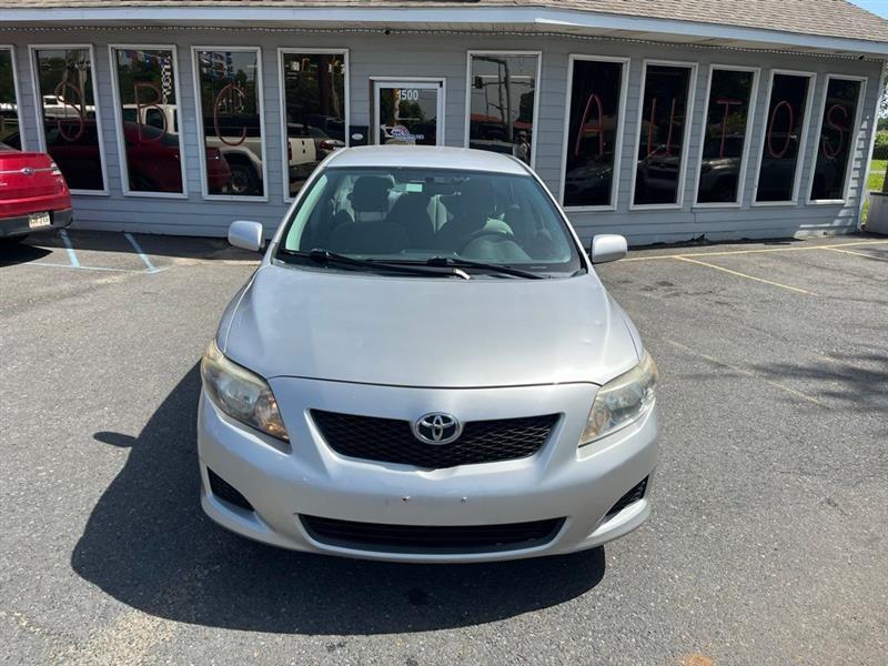 Toyota Corolla Base 5-Speed MT 2010