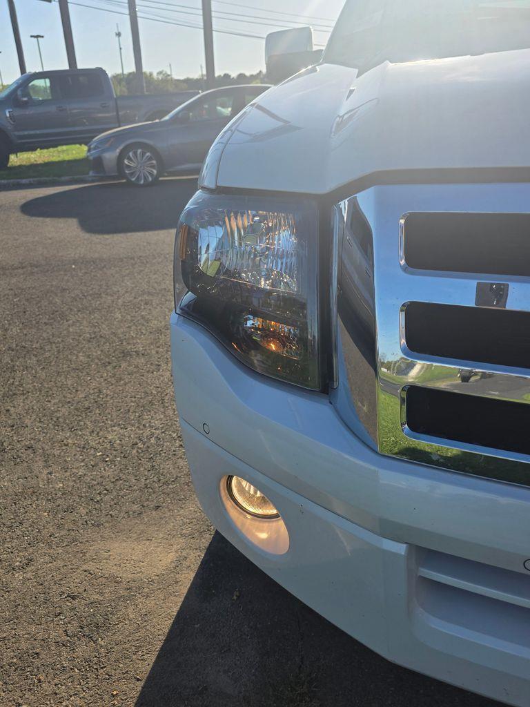 Ford Expedition Limited 2WD 2013