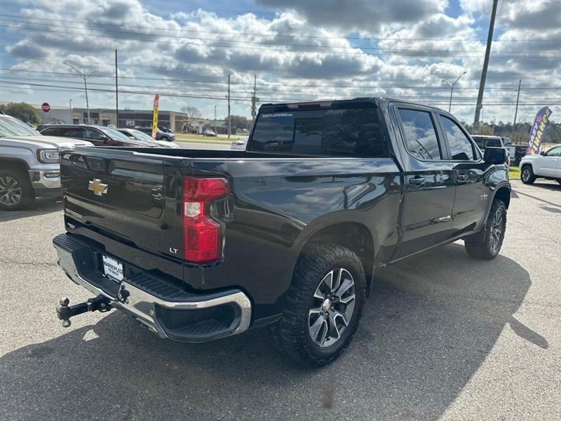 Chevrolet Silverado 1500 LT Crew Cab 4WD 2022