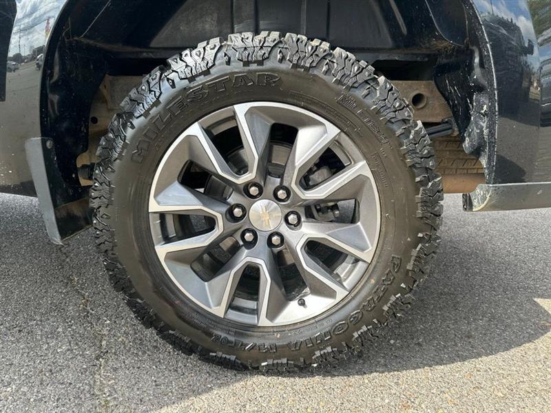 Chevrolet Silverado 1500 LT Crew Cab 4WD 2022