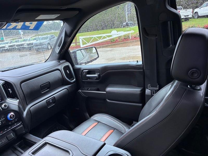 GMC Sierra 1500 AT4 Crew Cab Long Box 4WD 2019
