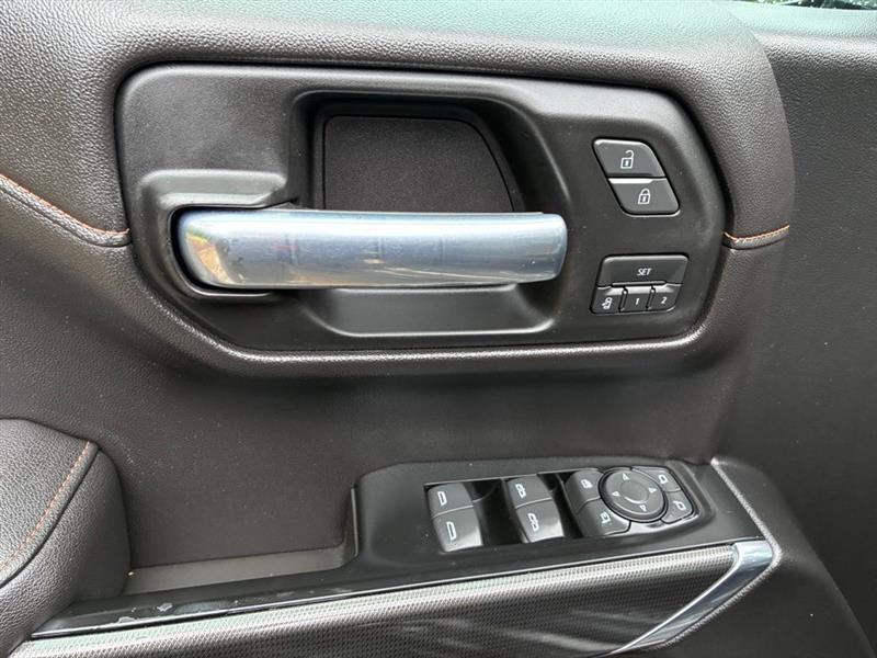 GMC Sierra 1500 AT4 Crew Cab Long Box 4WD 2019