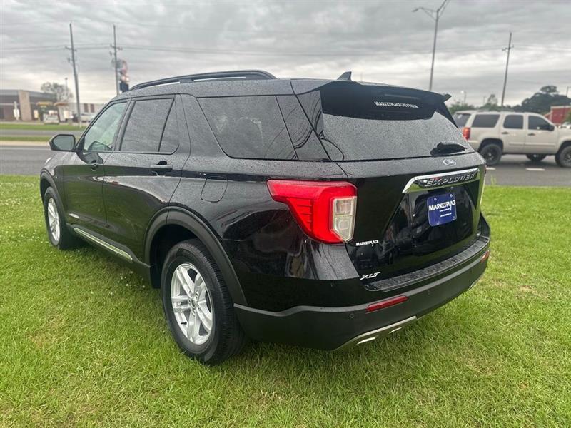 Ford Explorer XLT AWD 2022