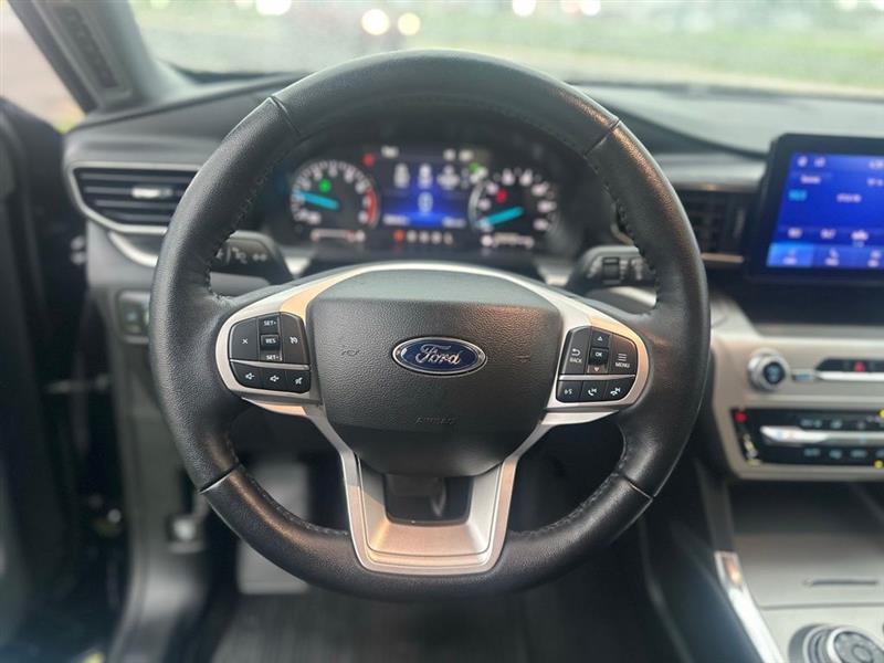 Ford Explorer XLT AWD 2022