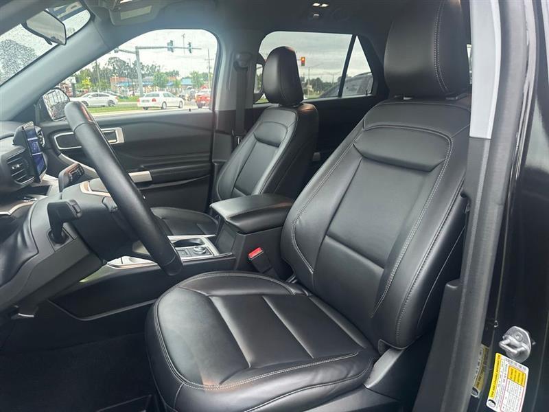Ford Explorer XLT AWD 2022
