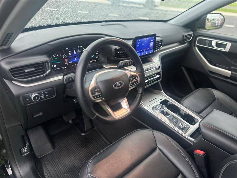 Ford Explorer XLT AWD 2022