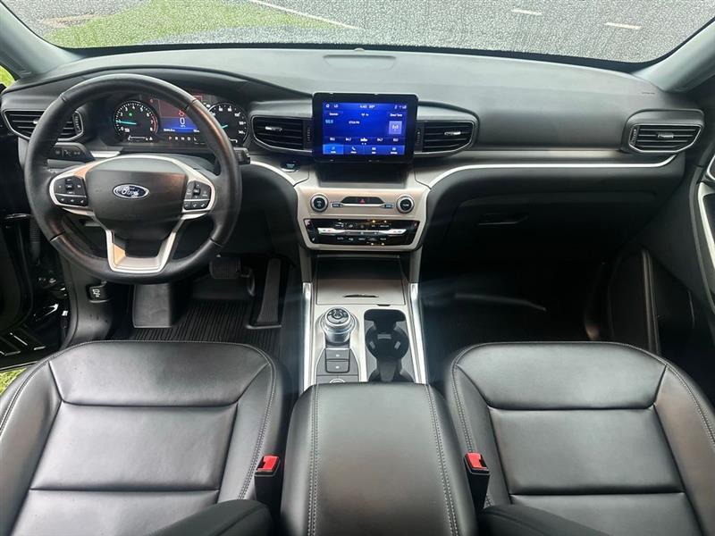 Ford Explorer XLT AWD 2022