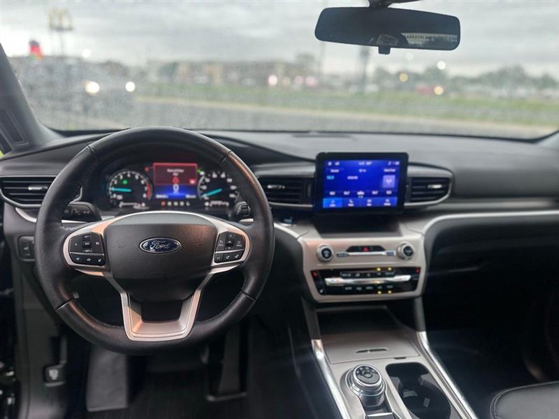 Ford Explorer XLT AWD 2022