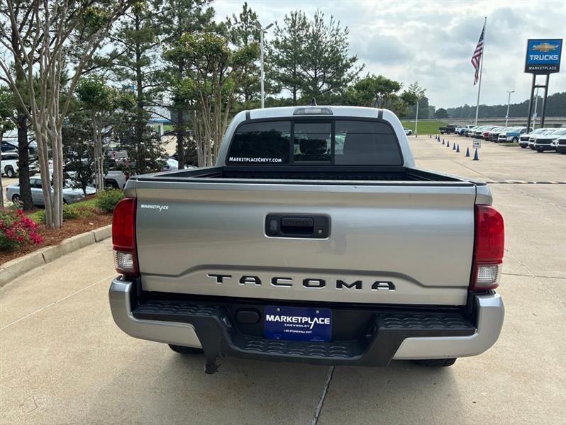 Toyota Tacoma SR5 Double Cab I4 2WD 2021