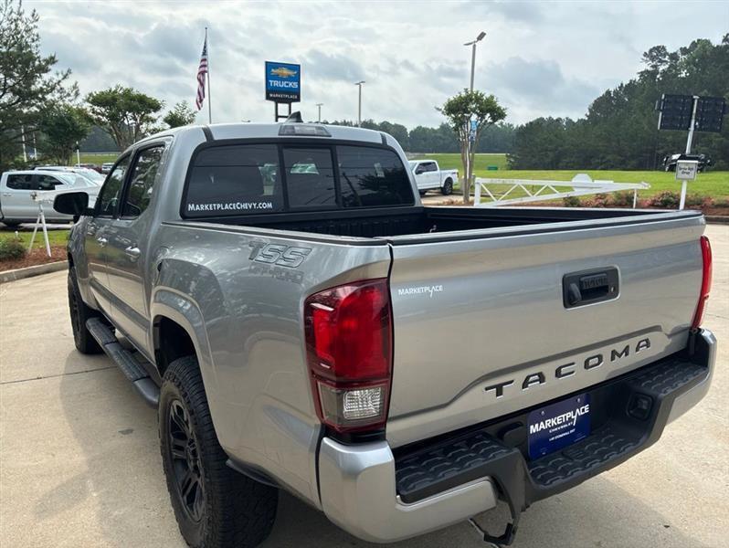 Toyota Tacoma SR5 Double Cab I4 2WD 2021