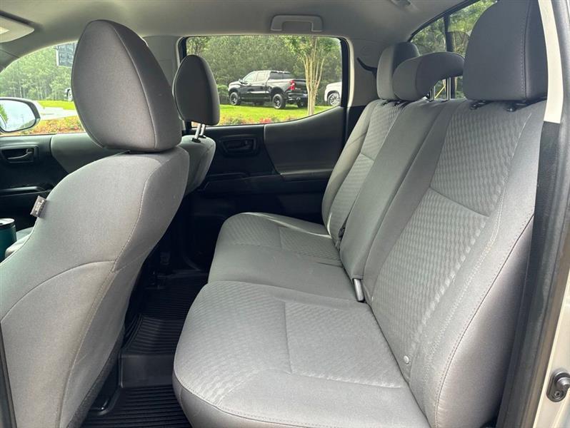 Toyota Tacoma SR5 Double Cab I4 2WD 2021