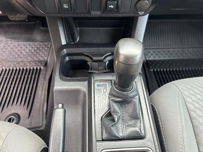 Toyota Tacoma SR5 Double Cab I4 2WD 2021