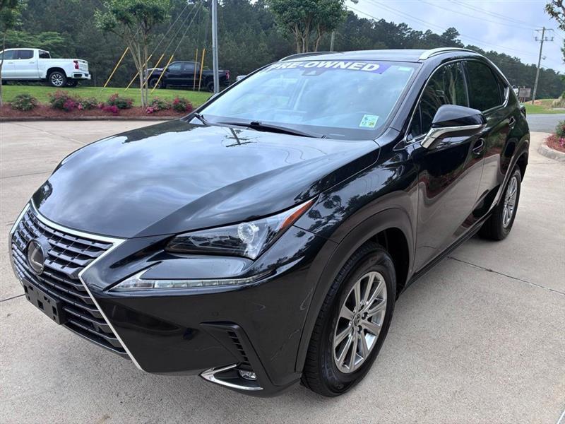Lexus NX 300h Luxury 2021