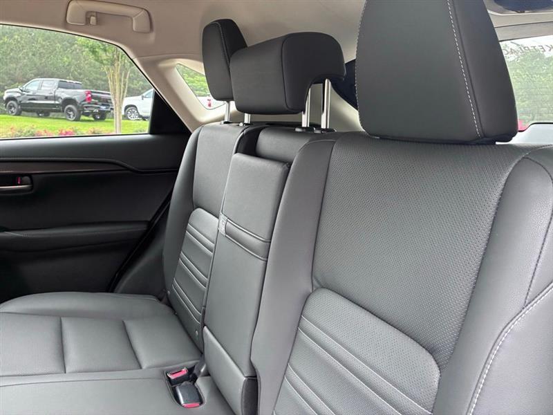 Lexus NX 300h Luxury 2021