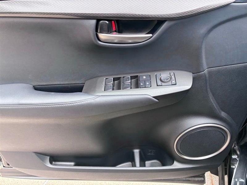 Lexus NX 300h Luxury 2021