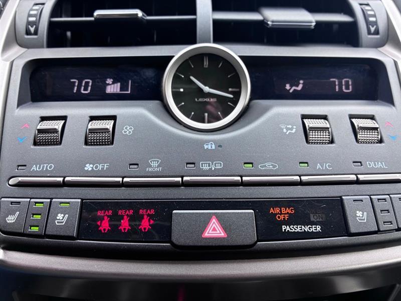 Lexus NX 300h Luxury 2021
