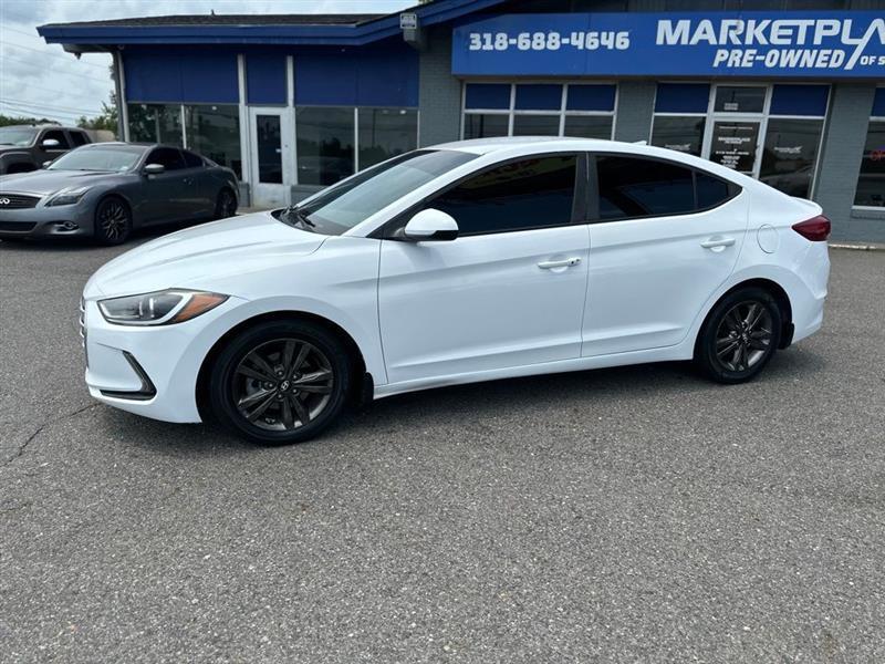 Hyundai Elantra Value Edition 6A 2017