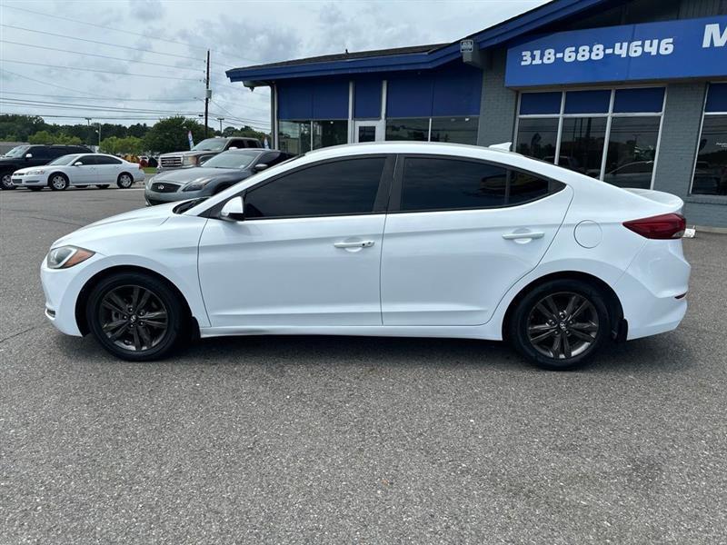 Hyundai Elantra Value Edition 6A 2017