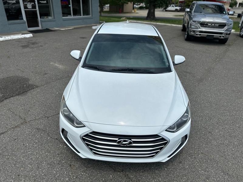 Hyundai Elantra Value Edition 6A 2017