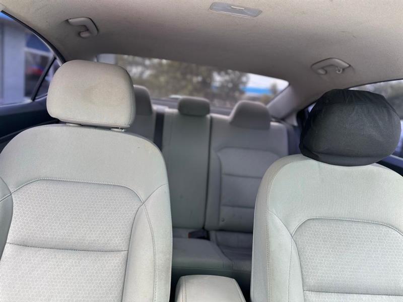 Hyundai Elantra Value Edition 6A 2017