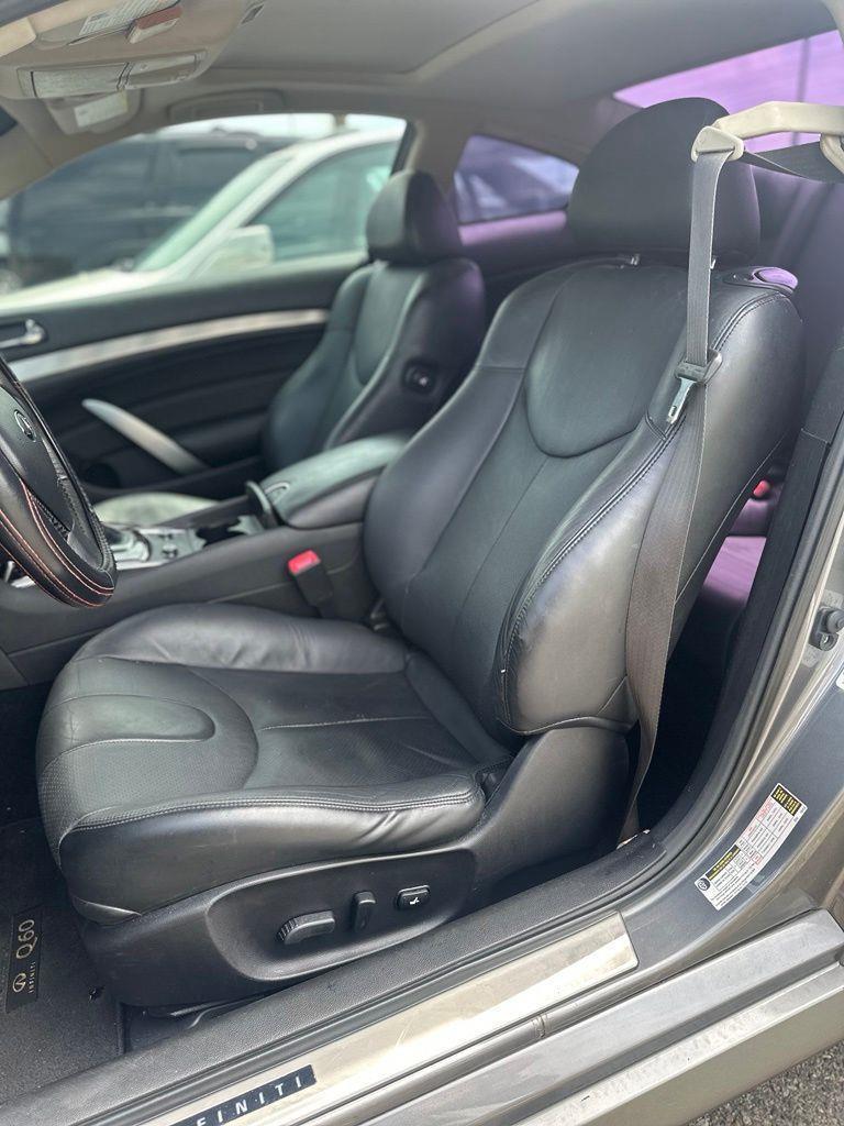 Infiniti Q60 Coupe Journey 2015