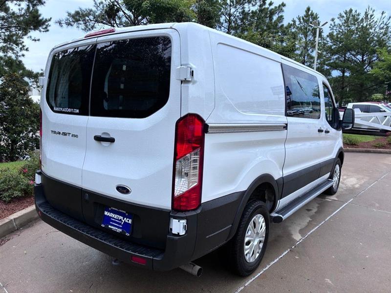 Ford Transit 250 Van 2025