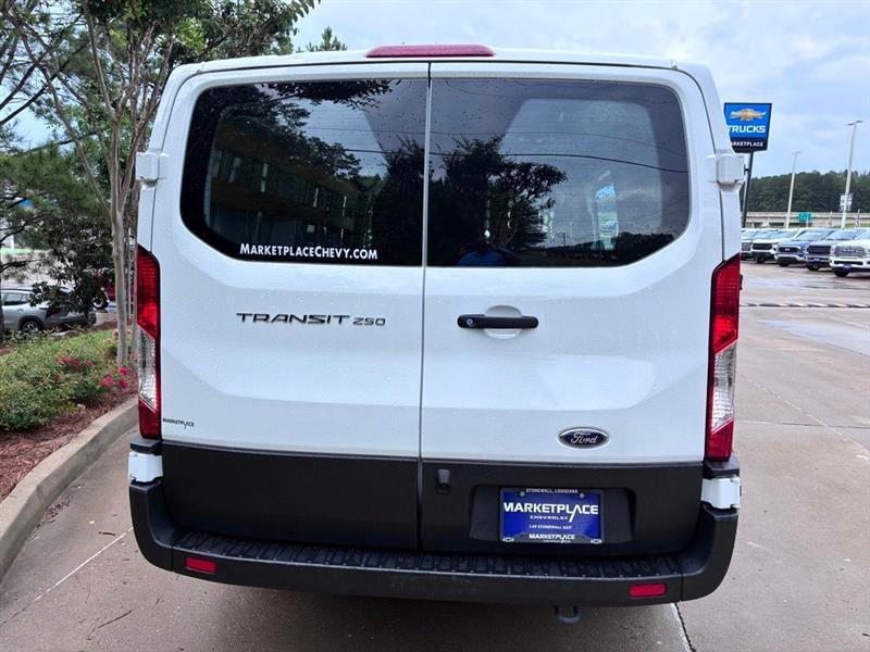 Ford Transit 250 Van 2025