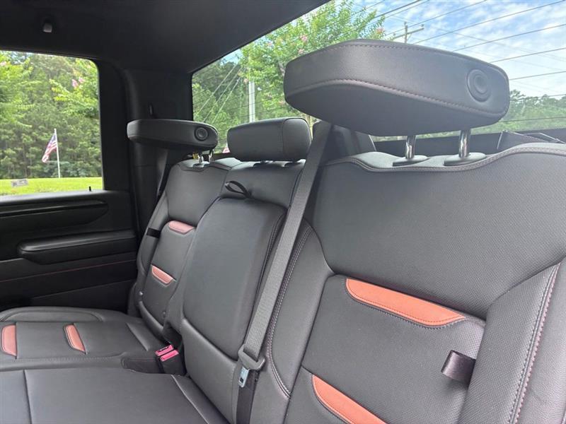 GMC Sierra 2500HD AT4 Crew Cab 4WD 2025