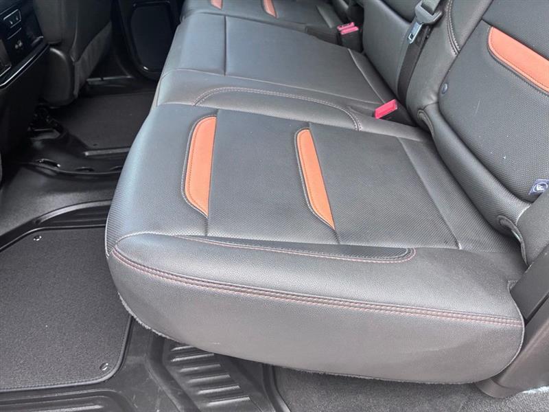 GMC Sierra 2500HD AT4 Crew Cab 4WD 2025