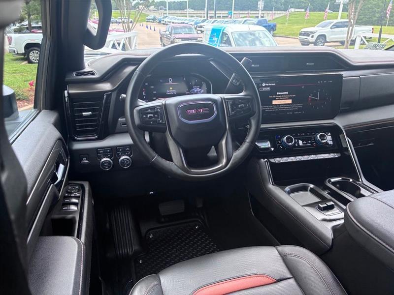 GMC Sierra 2500HD AT4 Crew Cab 4WD 2025