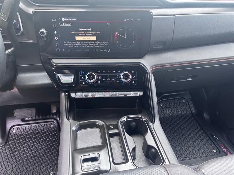 GMC Sierra 2500HD AT4 Crew Cab 4WD 2025