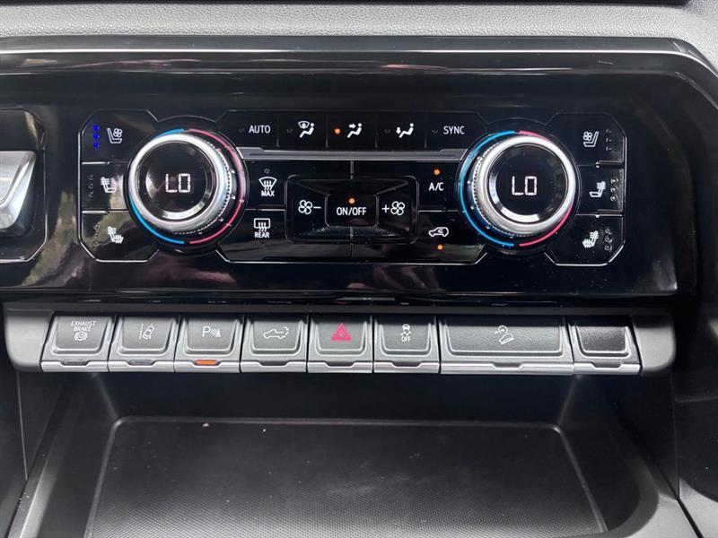 GMC Sierra 2500HD AT4 Crew Cab 4WD 2025