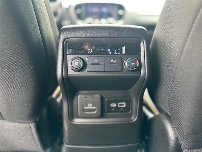 GMC Acadia SLE 2023