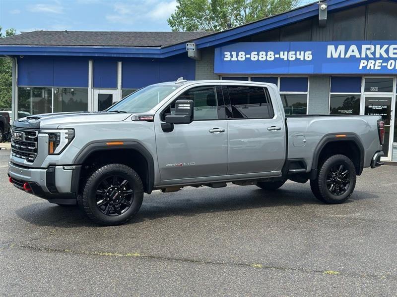 GMC Sierra 2500HD AT4 Crew Cab 4WD 2025