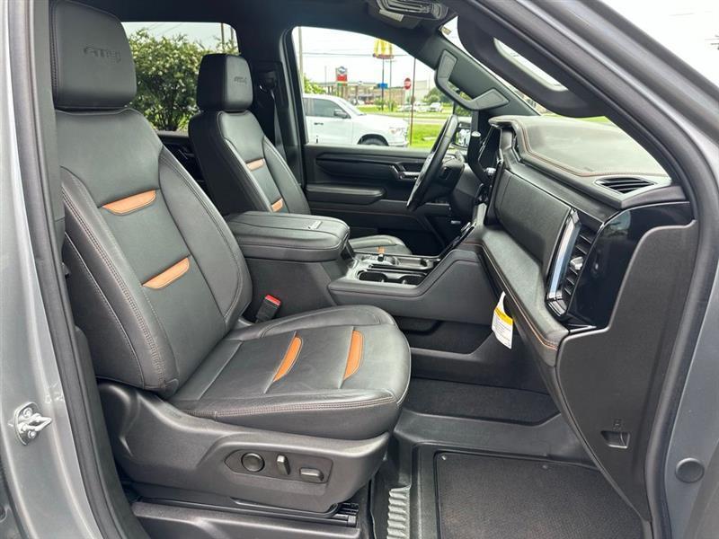 GMC Sierra 2500HD AT4 Crew Cab 4WD 2025
