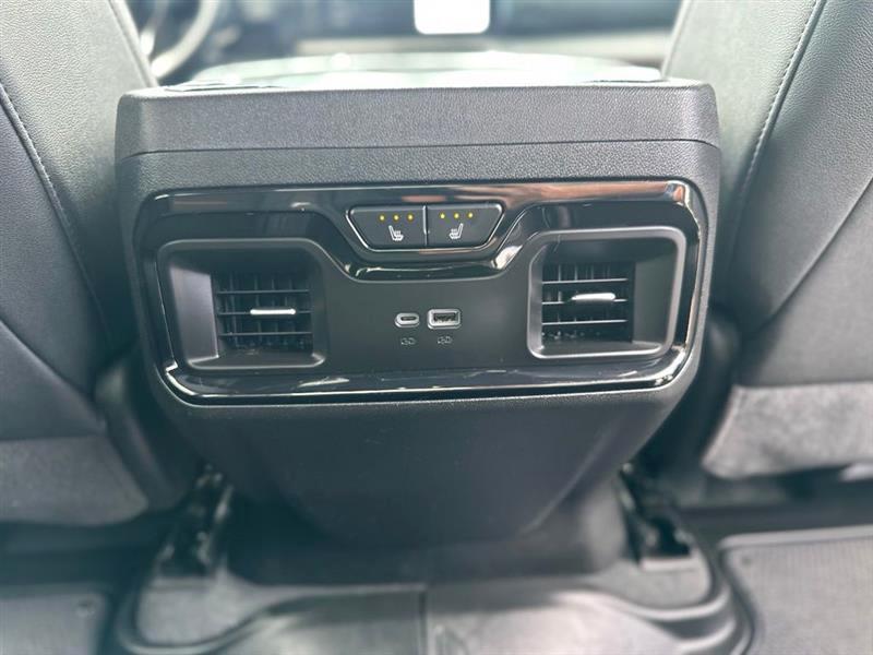 GMC Sierra 2500HD AT4 Crew Cab 4WD 2025