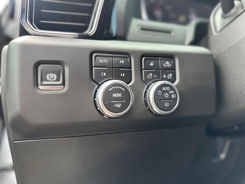 GMC Sierra 2500HD AT4 Crew Cab 4WD 2025