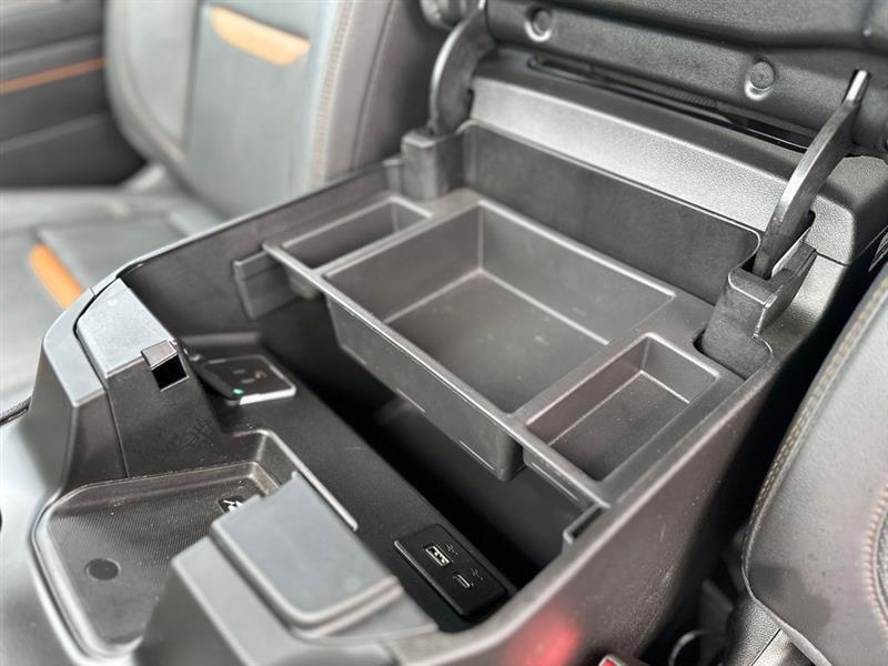 GMC Sierra 2500HD AT4 Crew Cab 4WD 2025
