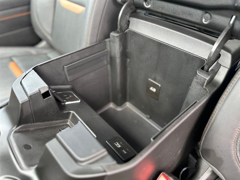 GMC Sierra 2500HD AT4 Crew Cab 4WD 2025