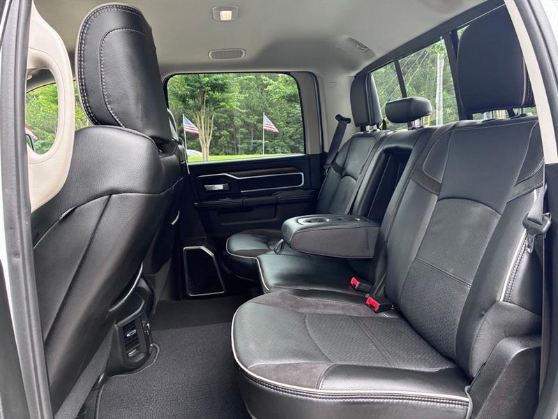 RAM 2500 Laramie Crew Cab SWB 4WD 2024