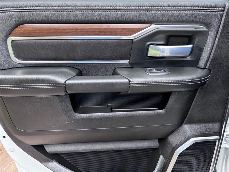RAM 2500 Laramie Crew Cab SWB 4WD 2024