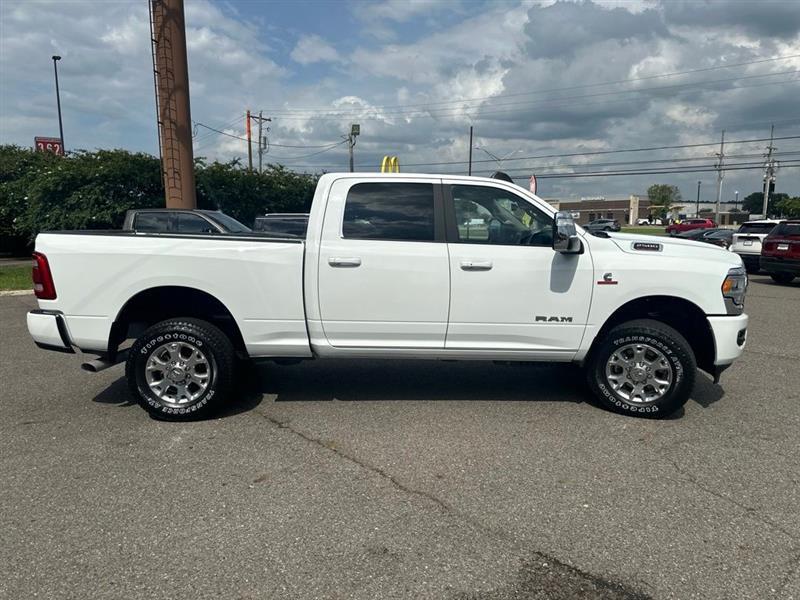 RAM 2500 Laramie Crew Cab SWB 4WD 2024