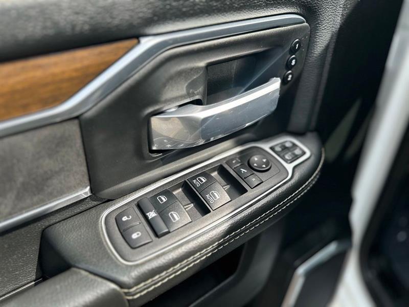 RAM 2500 Laramie Crew Cab SWB 4WD 2024