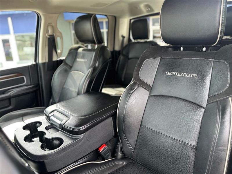 RAM 2500 Laramie Crew Cab SWB 4WD 2024