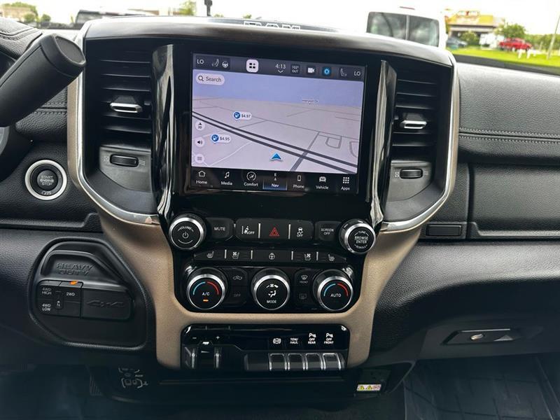 RAM 2500 Laramie Crew Cab SWB 4WD 2024